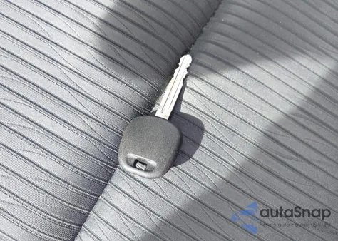 2015 Toyota Highlander Le Plus V6 z USA, uszkodzony, nr VIN 5TDBKRFH6FS206613